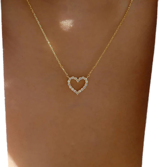 Crystal Heart Necklace Gold Cz Heart Pendant Necklace Boho Love Heart Necklace Sparkling Crystal Heart Choker Necklace Crystal Love Pendant Necklace Chain Jewelry for Women and Girls Gifts