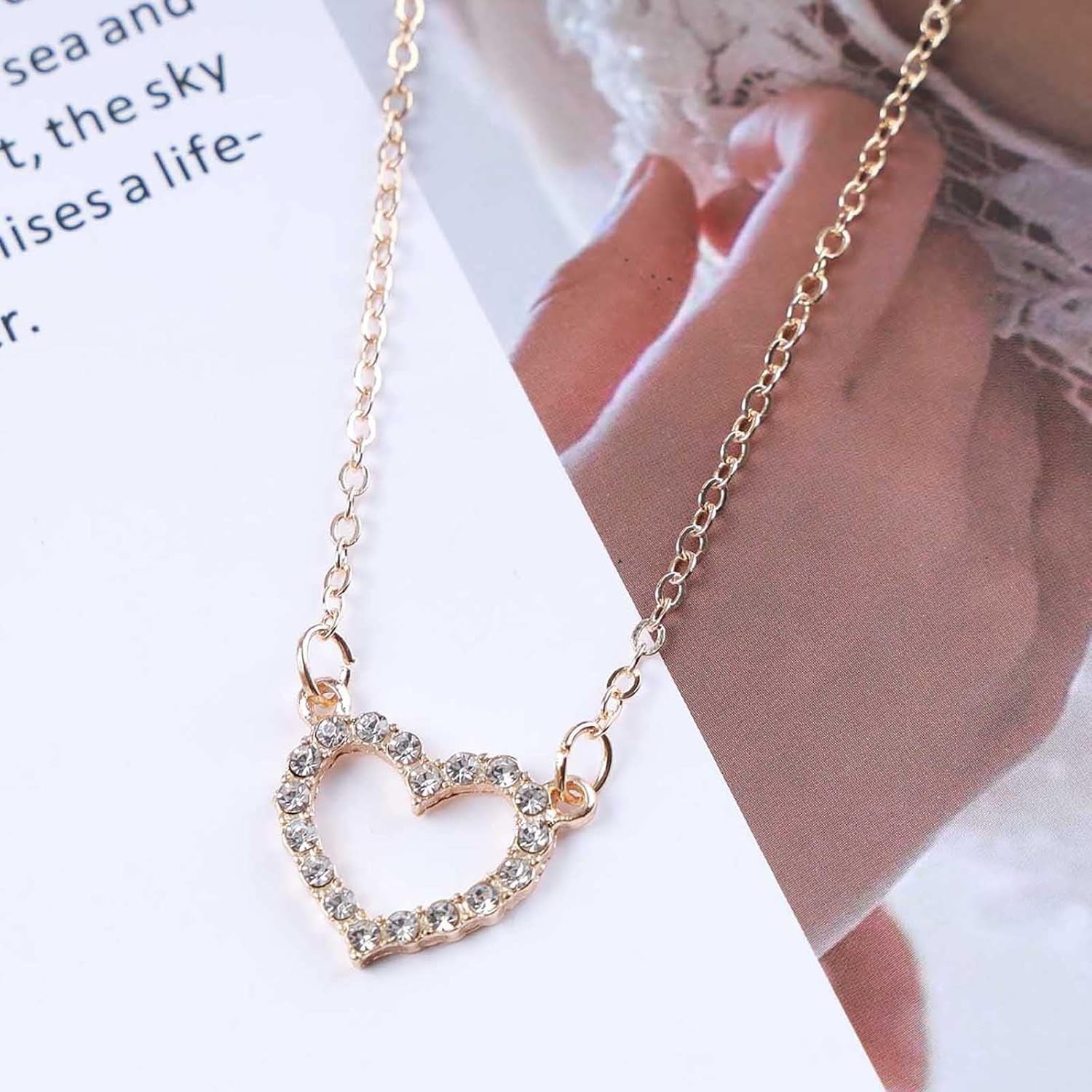 Crystal Heart Necklace Gold Cz Heart Pendant Necklace Boho Love Heart Necklace Sparkling Crystal Heart Choker Necklace Crystal Love Pendant Necklace Chain Jewelry for Women and Girls Gifts